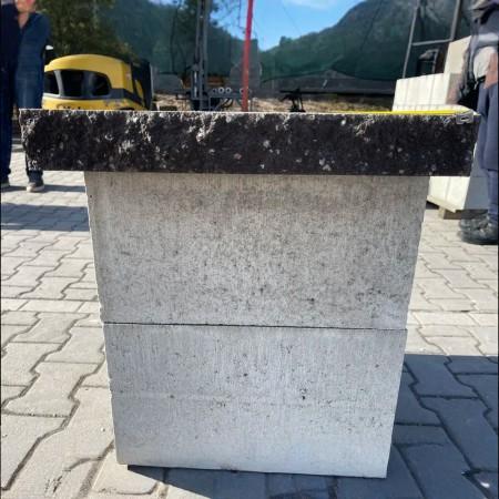Кришка Плита декоративна 450x700 (дві колоті сторони)