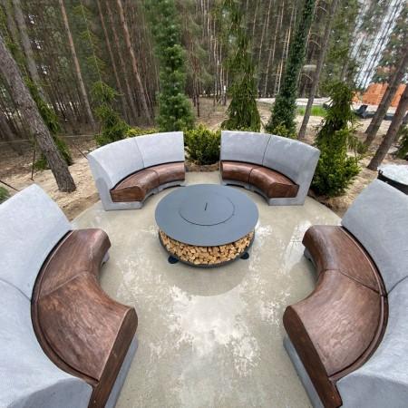 3. Лавочка Пафо радиусная 45° внутренняя со спинкой