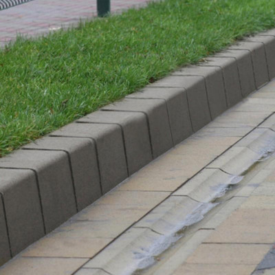 Бордюр дорожный одна/третья